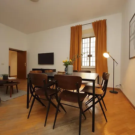 Apartment Giant Borghese