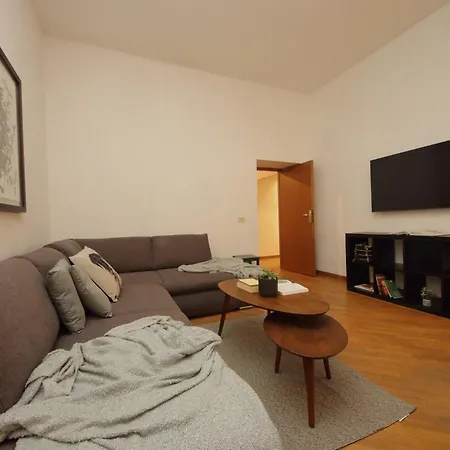 Giant Borghese Appartement *